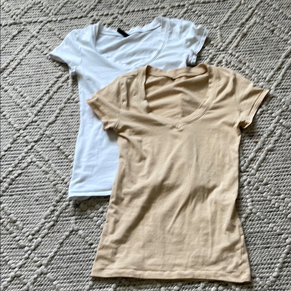 Women's V-Neck T-Shirt Set - White and Cream